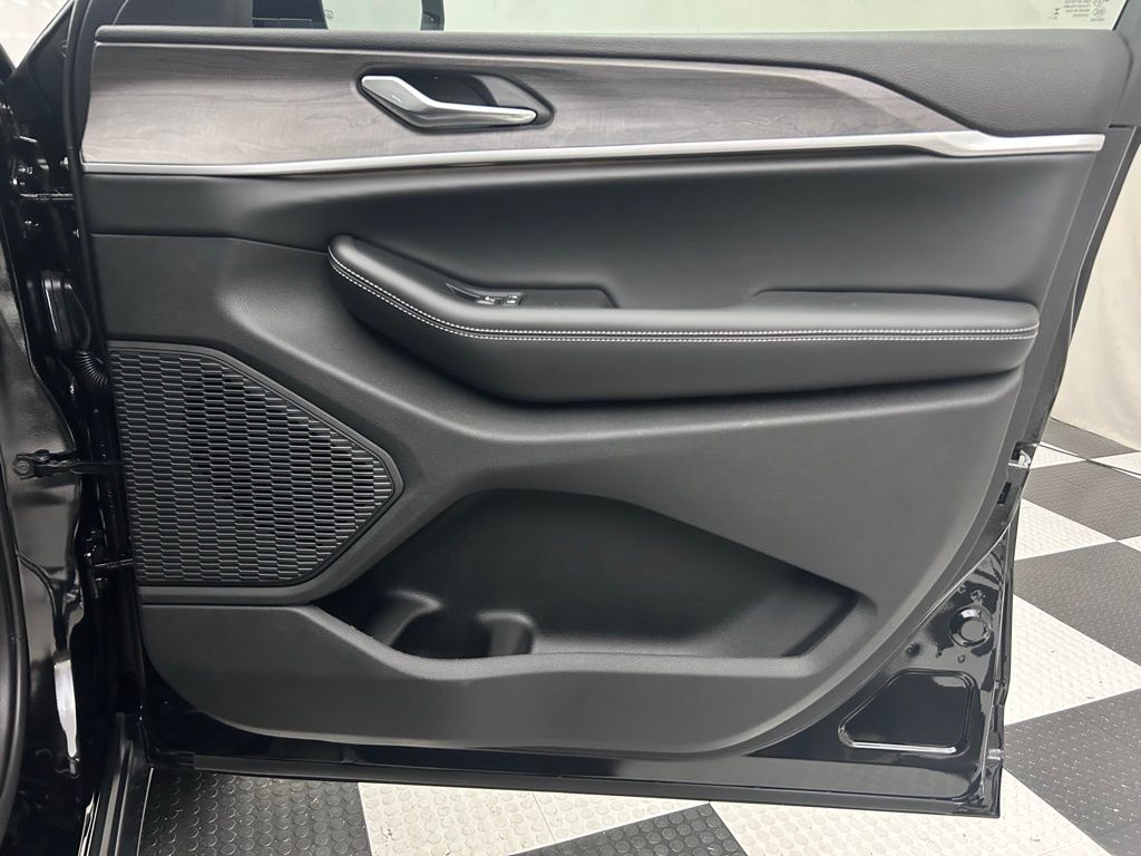 2025 Jeep Grand Cherokee L Limited Portland OR