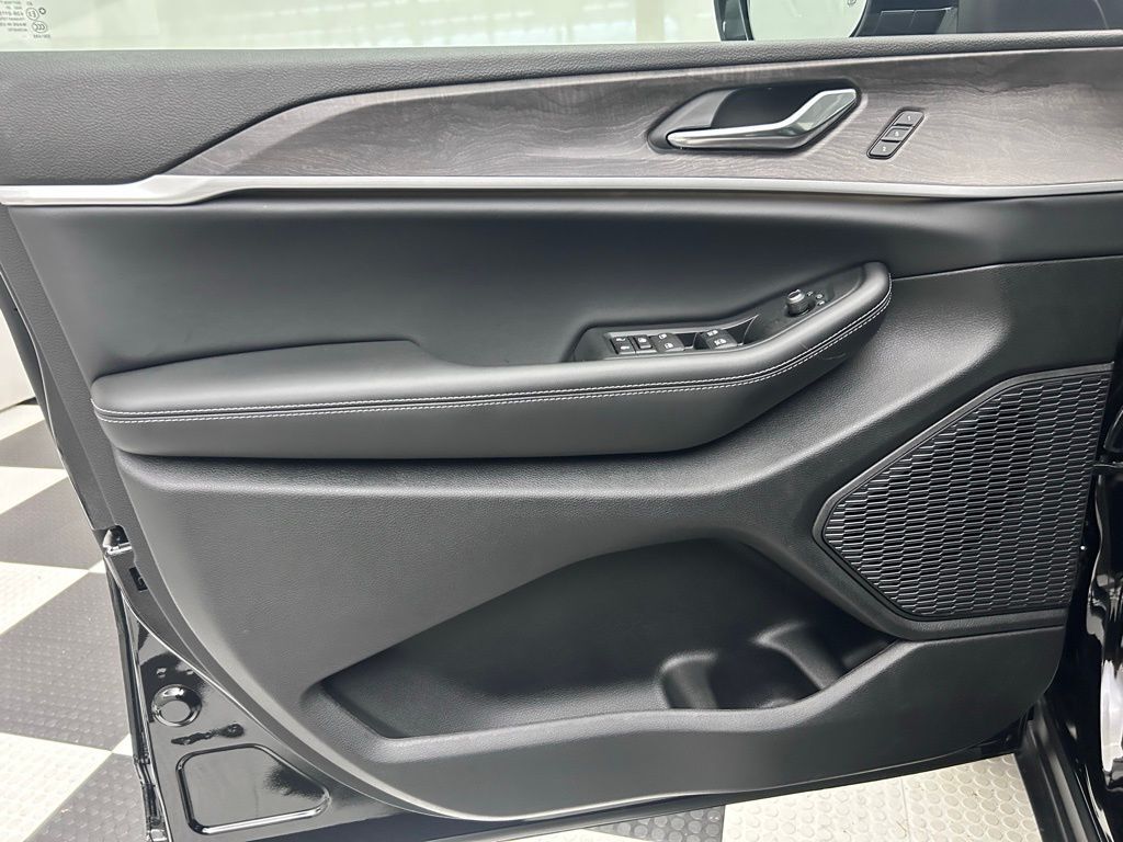 2025 Jeep Grand Cherokee L Limited Portland OR