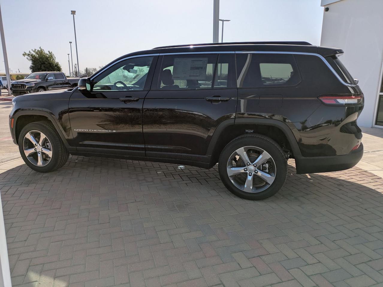 2025 Jeep Grand Cherokee L Limited Castroville TX