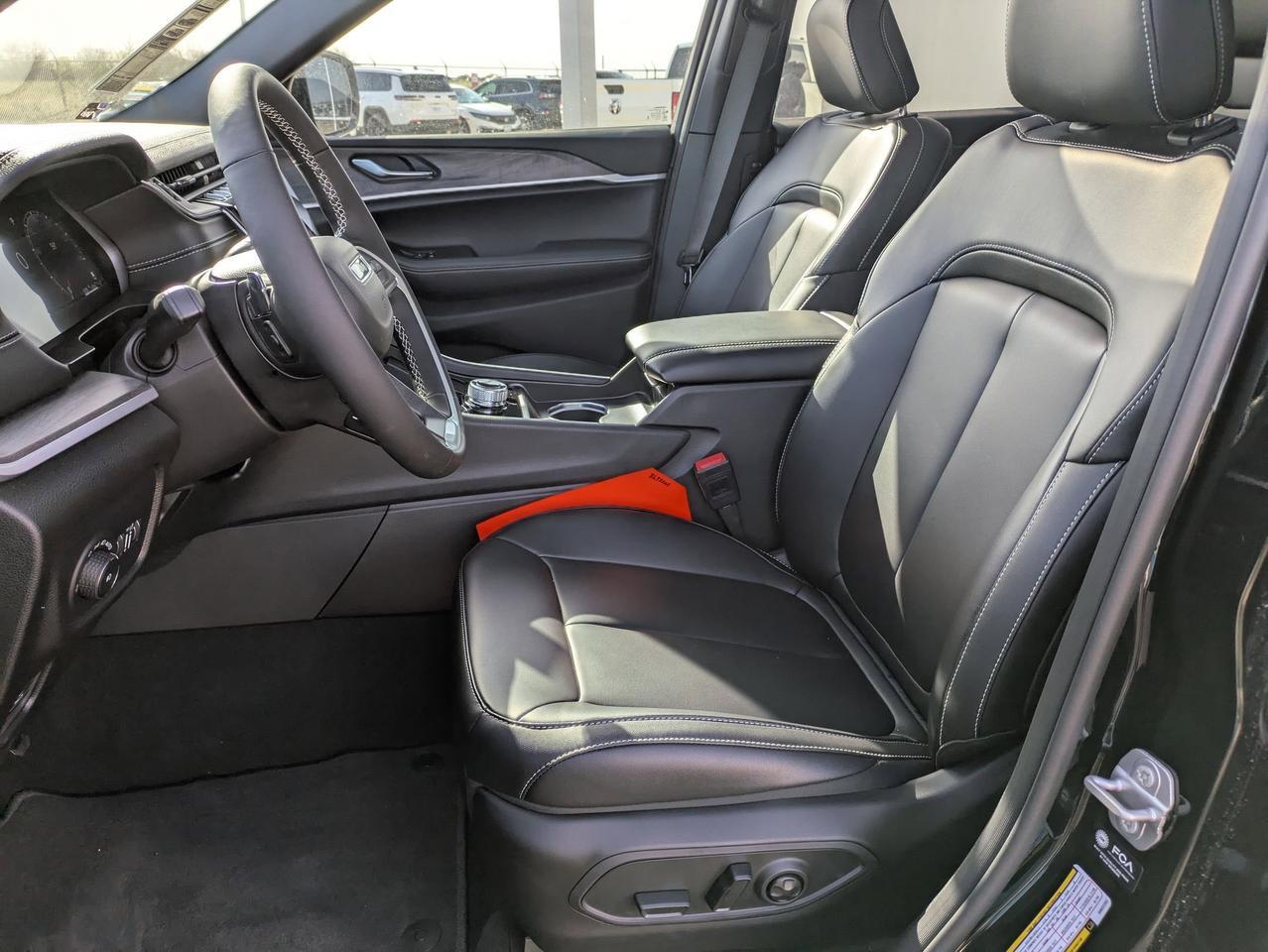 2025 Jeep Grand Cherokee L Limited Castroville TX