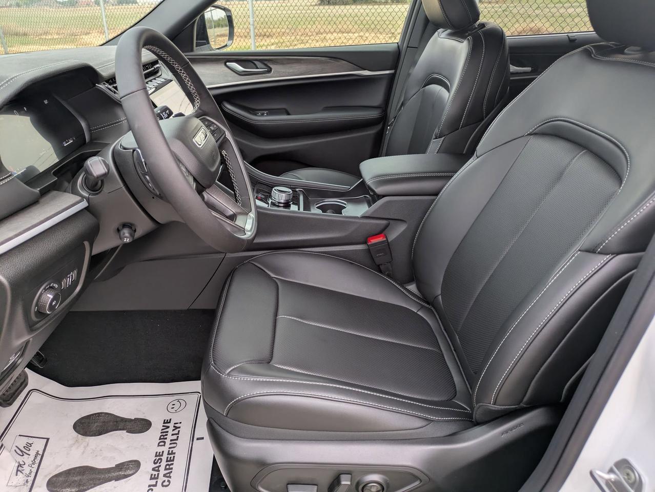 2025 Jeep Grand Cherokee L Limited Castroville TX