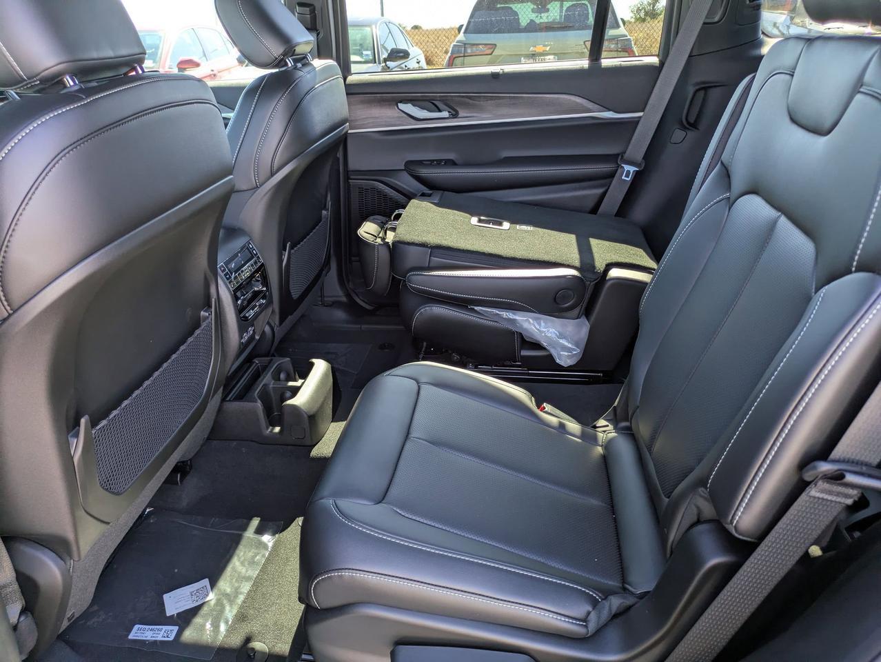 2025 Jeep Grand Cherokee L Limited Castroville TX