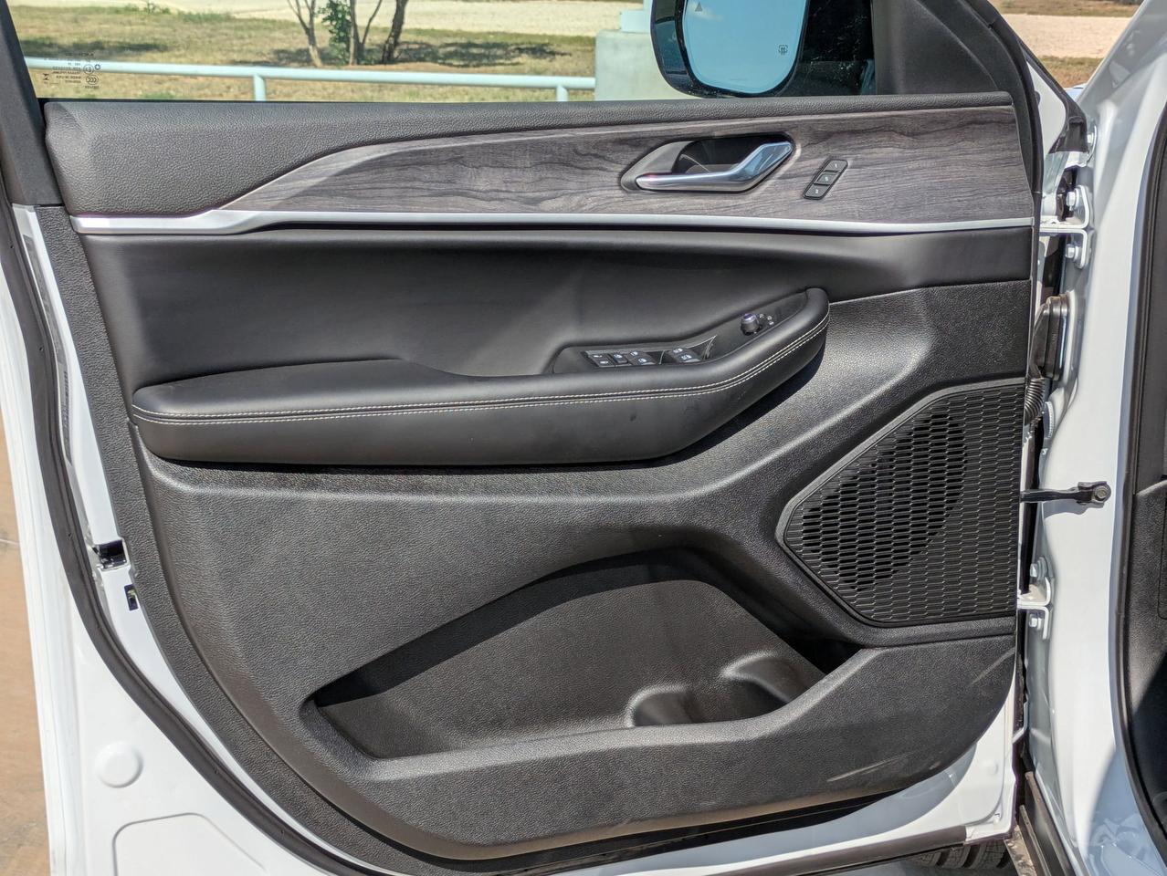 2025 Jeep Grand Cherokee L Limited Castroville TX