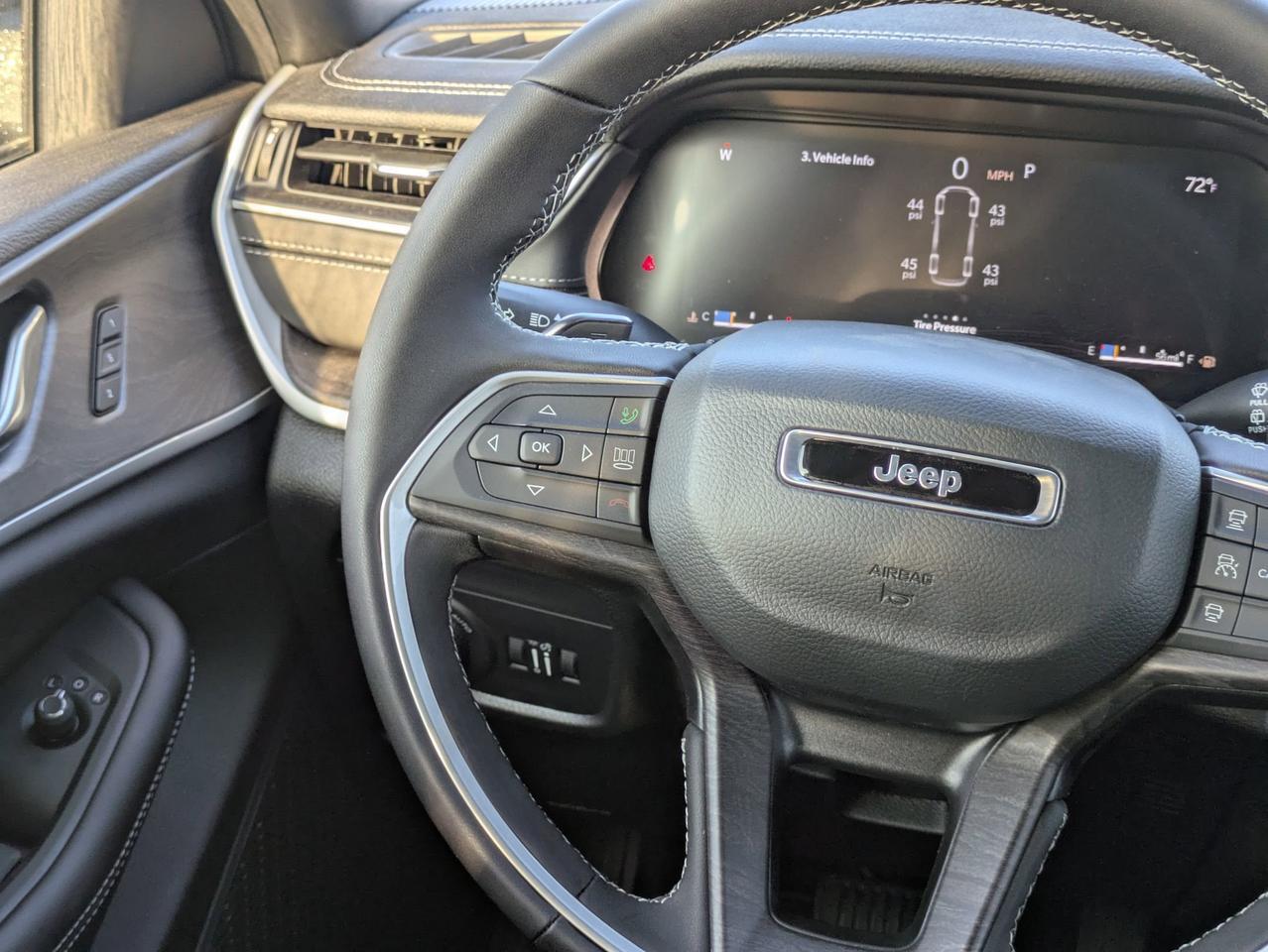 2025 Jeep Grand Cherokee L Limited Castroville TX