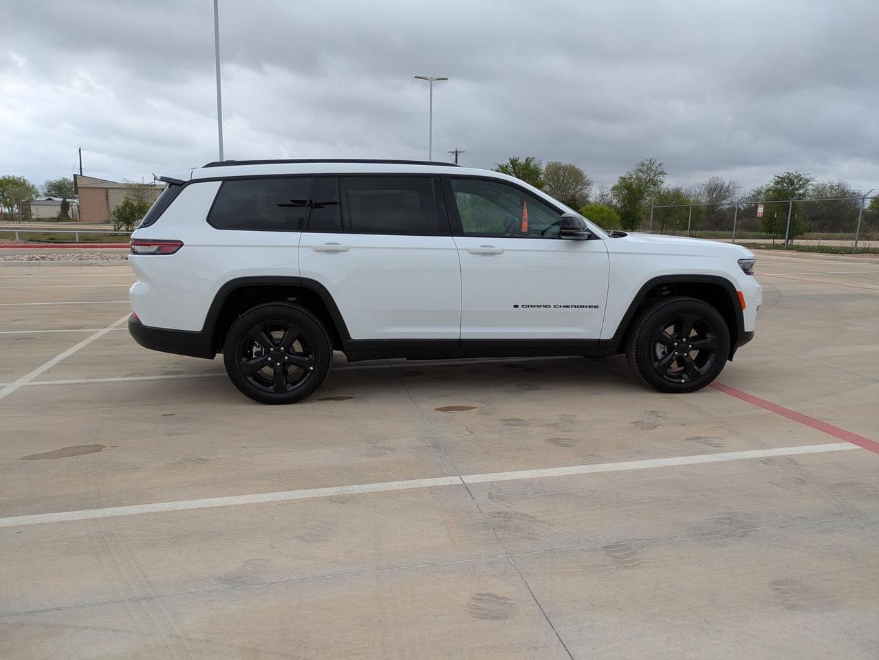 2025 Jeep Grand Cherokee L Limited Castroville TX
