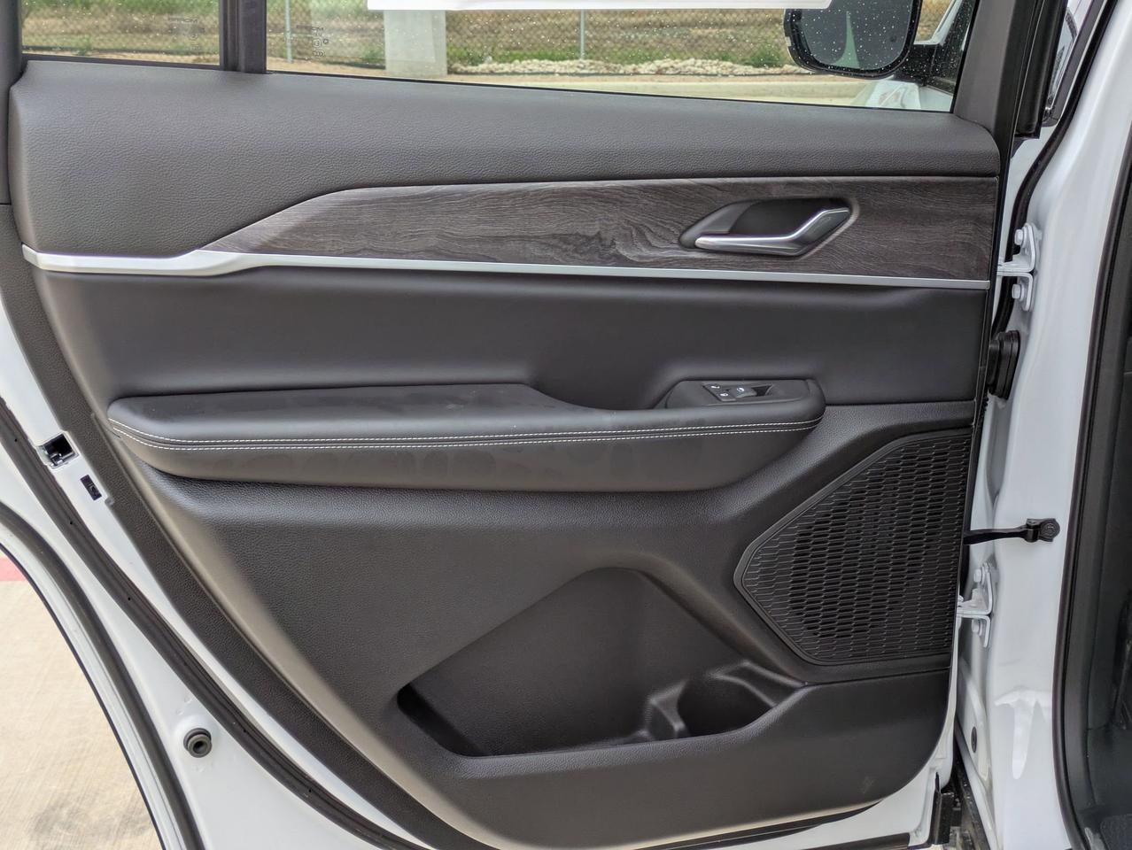 2025 Jeep Grand Cherokee L Limited Castroville TX