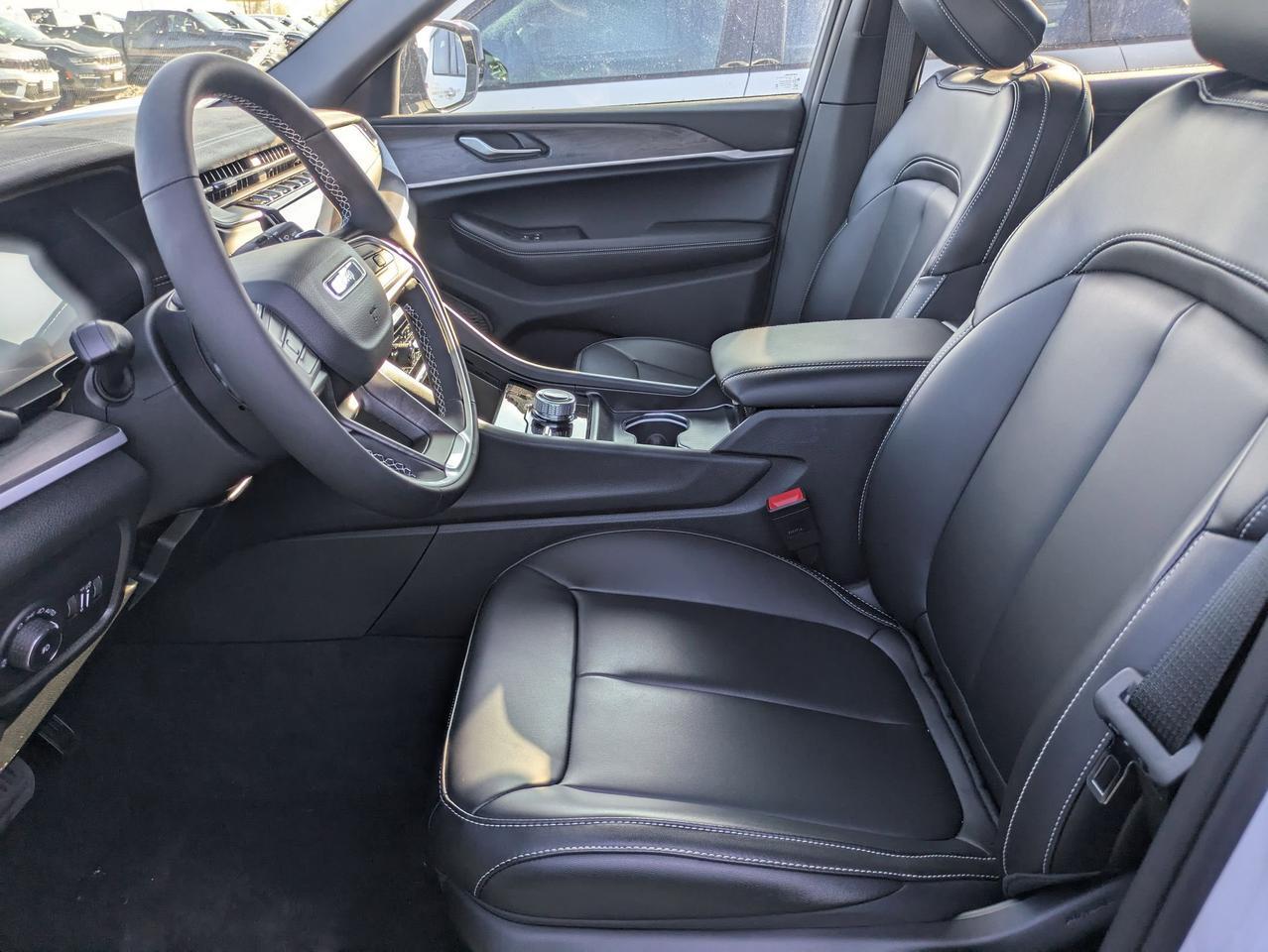 2025 Jeep Grand Cherokee L Limited Castroville TX