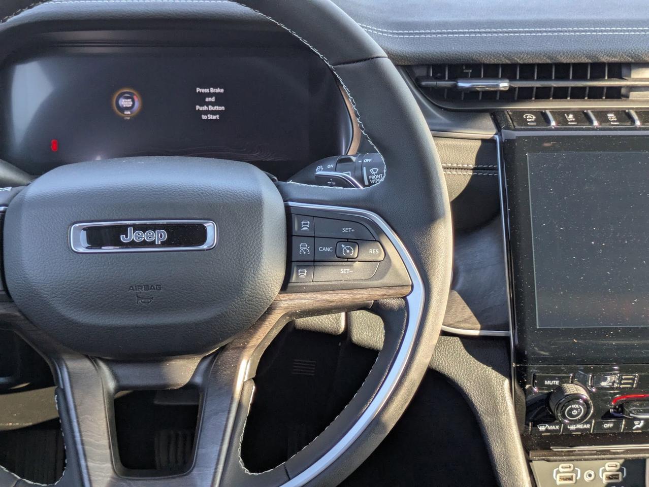 2025 Jeep Grand Cherokee L Limited Castroville TX