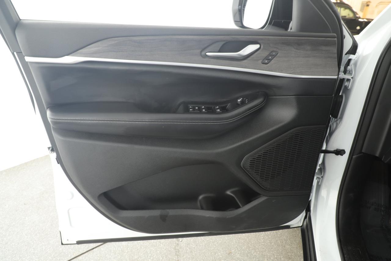 2025 Jeep Grand Cherokee L Limited New Braunfels TX