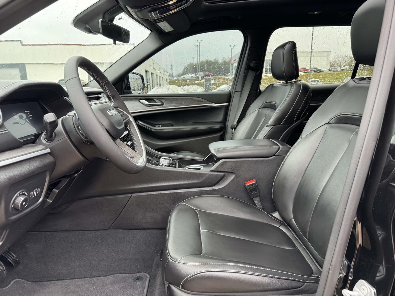 2025 Jeep Grand Cherokee L Limited Fredericksburg VA