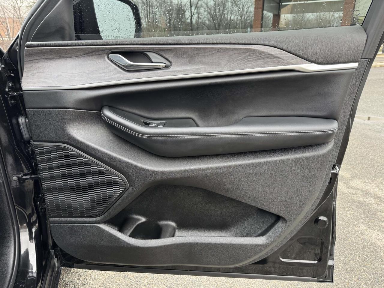 2025 Jeep Grand Cherokee L Limited Fredericksburg VA