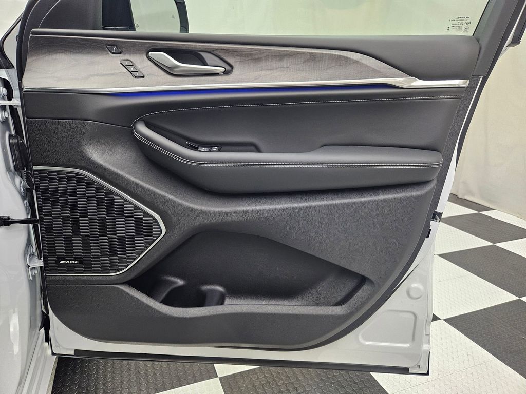 2025 Jeep Grand Cherokee L Overland Portland OR