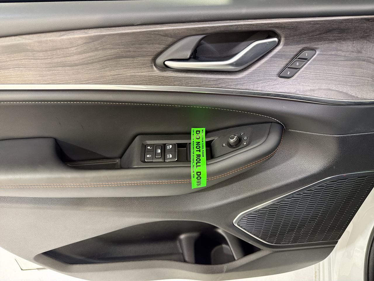 2025 Jeep Grand Cherokee L Overland San Antonio TX