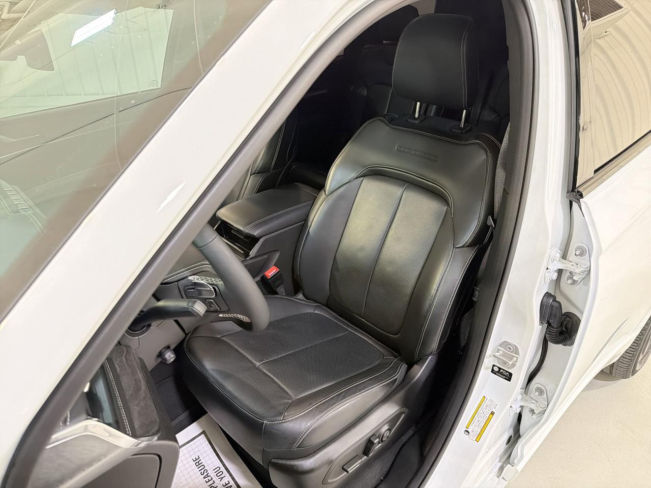 2025 Jeep Grand Cherokee L Overland San Antonio TX
