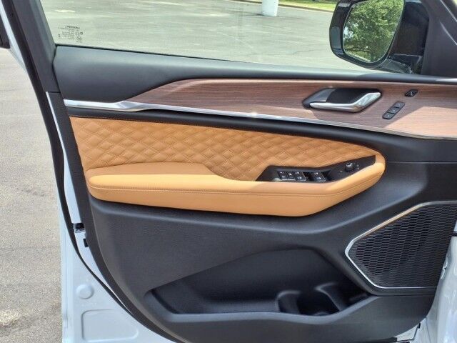 2025 Jeep Grand Cherokee L Summit  TX