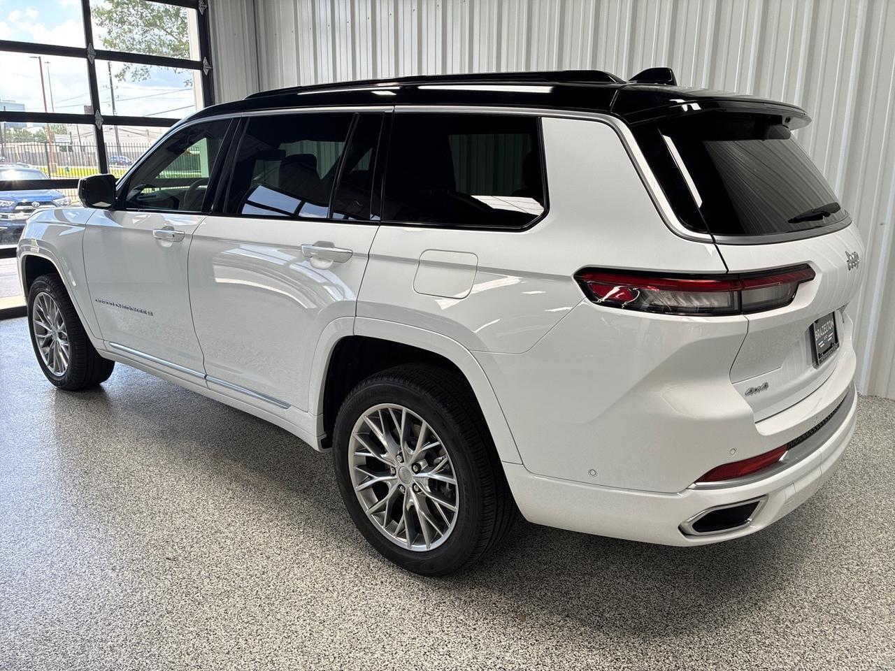 2025 Jeep Grand Cherokee L Summit, 4x4, Lux Tech Group V, Adv ProTech Group IV, 19-Speaker Audio