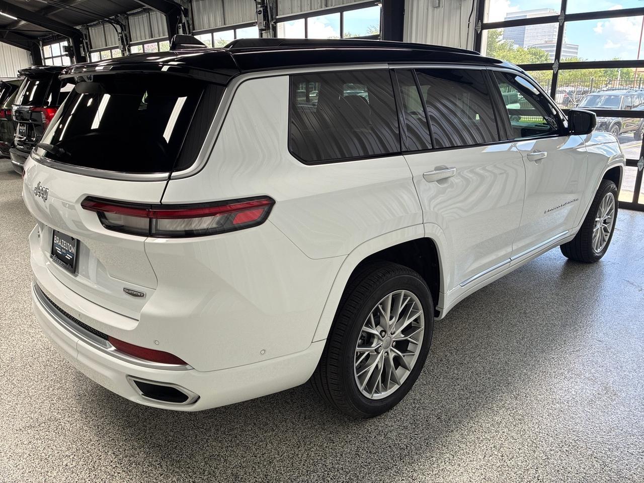 2025 Jeep Grand Cherokee L Summit, 4x4, Lux Tech Group V, Adv ProTech Group IV, 19-Speaker Audio