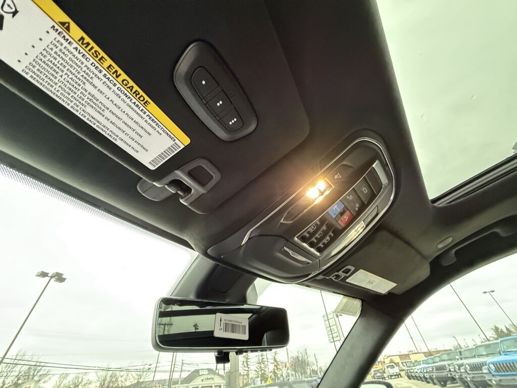 2025 Jeep Grand Cherokee L Summit Crestwood KY