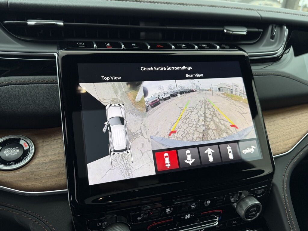 2025 Jeep Grand Cherokee L Summit Crestwood KY