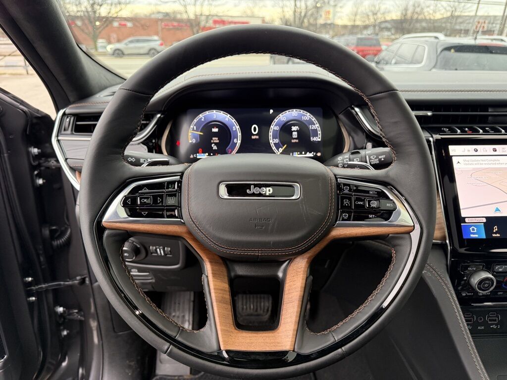 2025 Jeep Grand Cherokee L Summit Crestwood KY