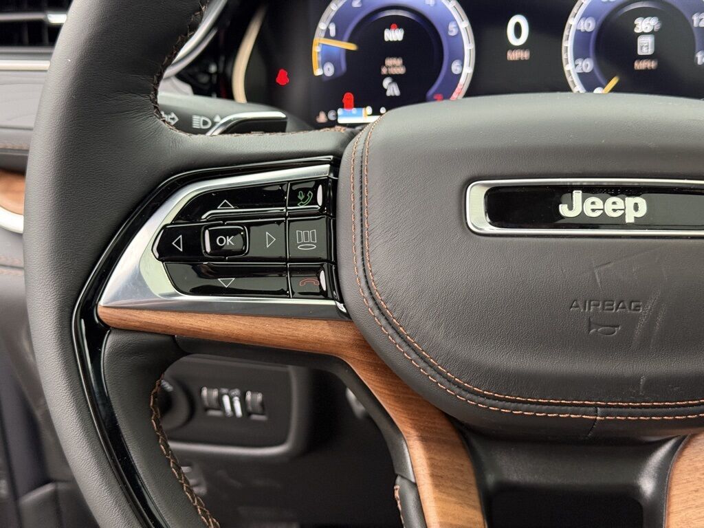 2025 Jeep Grand Cherokee L Summit Crestwood KY