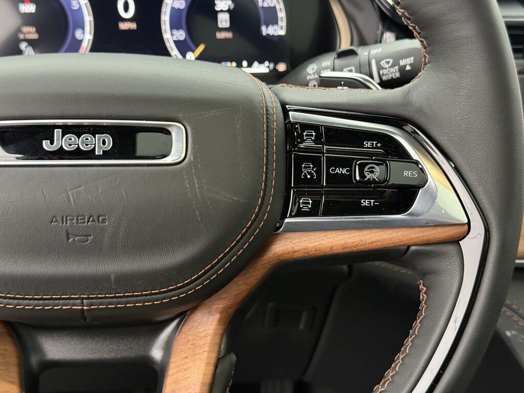 2025 Jeep Grand Cherokee L Summit Crestwood KY