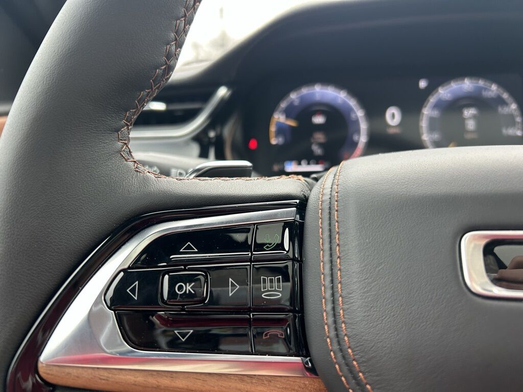 2025 Jeep Grand Cherokee L Summit Crestwood KY