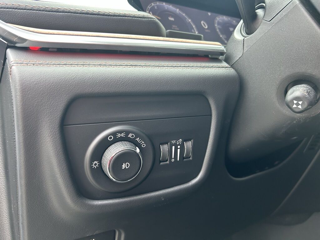 2025 Jeep Grand Cherokee L Summit Crestwood KY