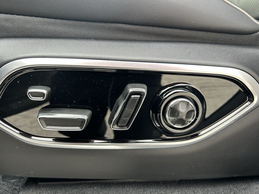 2025 Jeep Grand Cherokee L Summit Crestwood KY