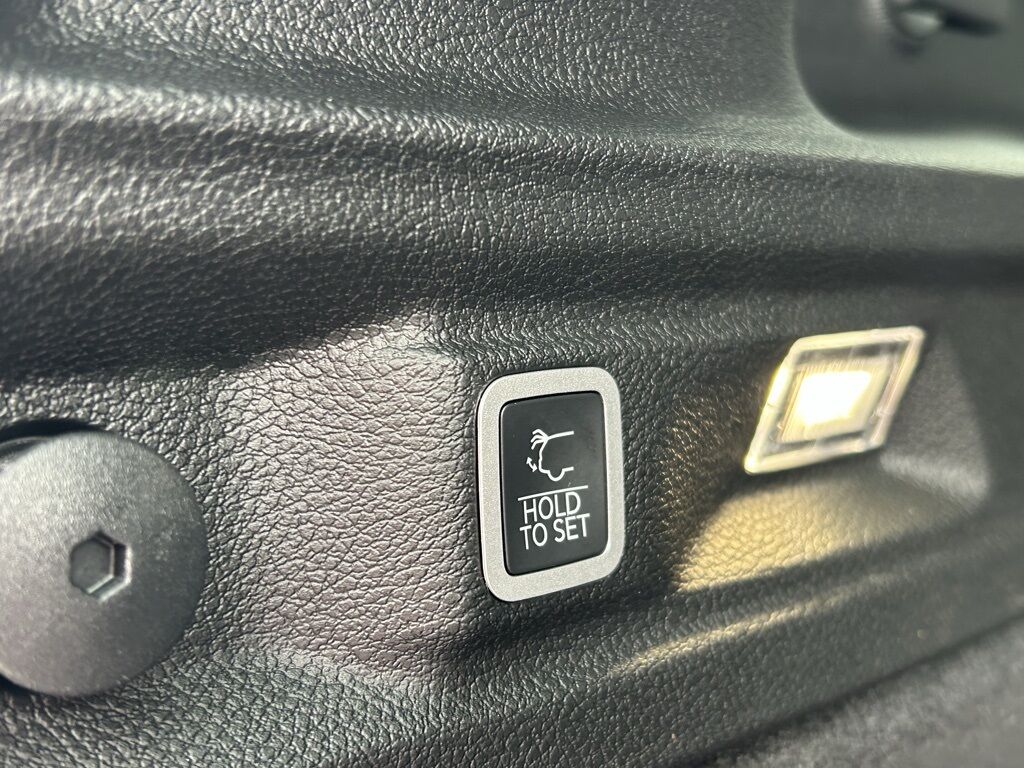 2025 Jeep Grand Cherokee L Summit Crestwood KY