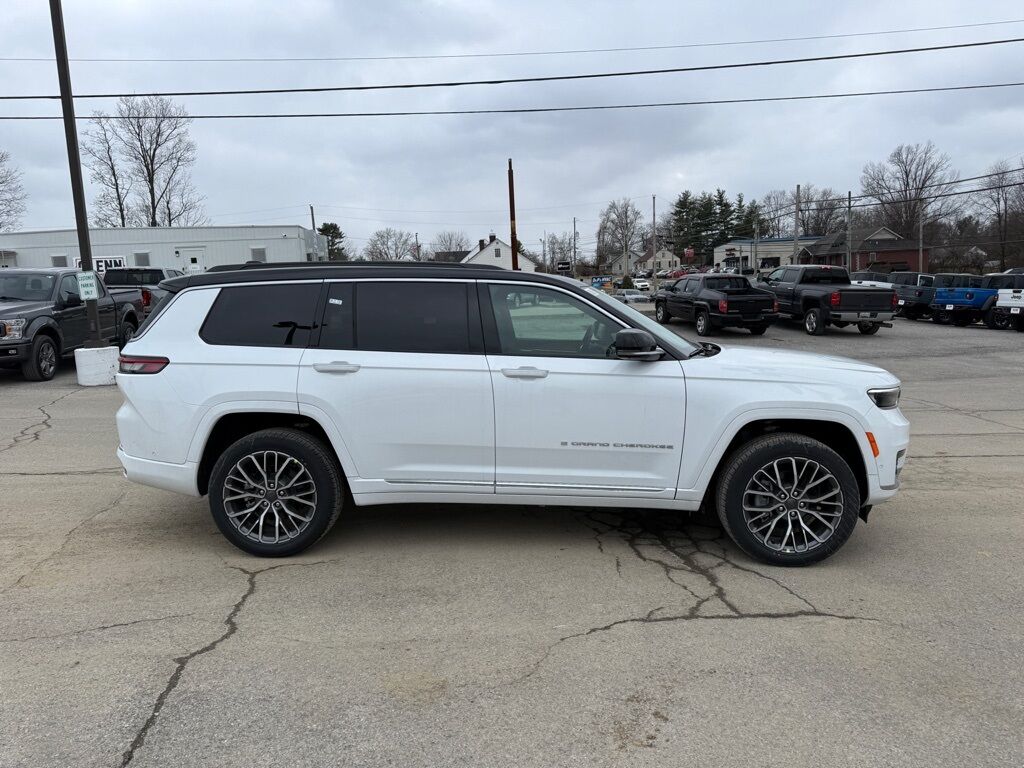2025 Jeep Grand Cherokee L Summit Crestwood KY