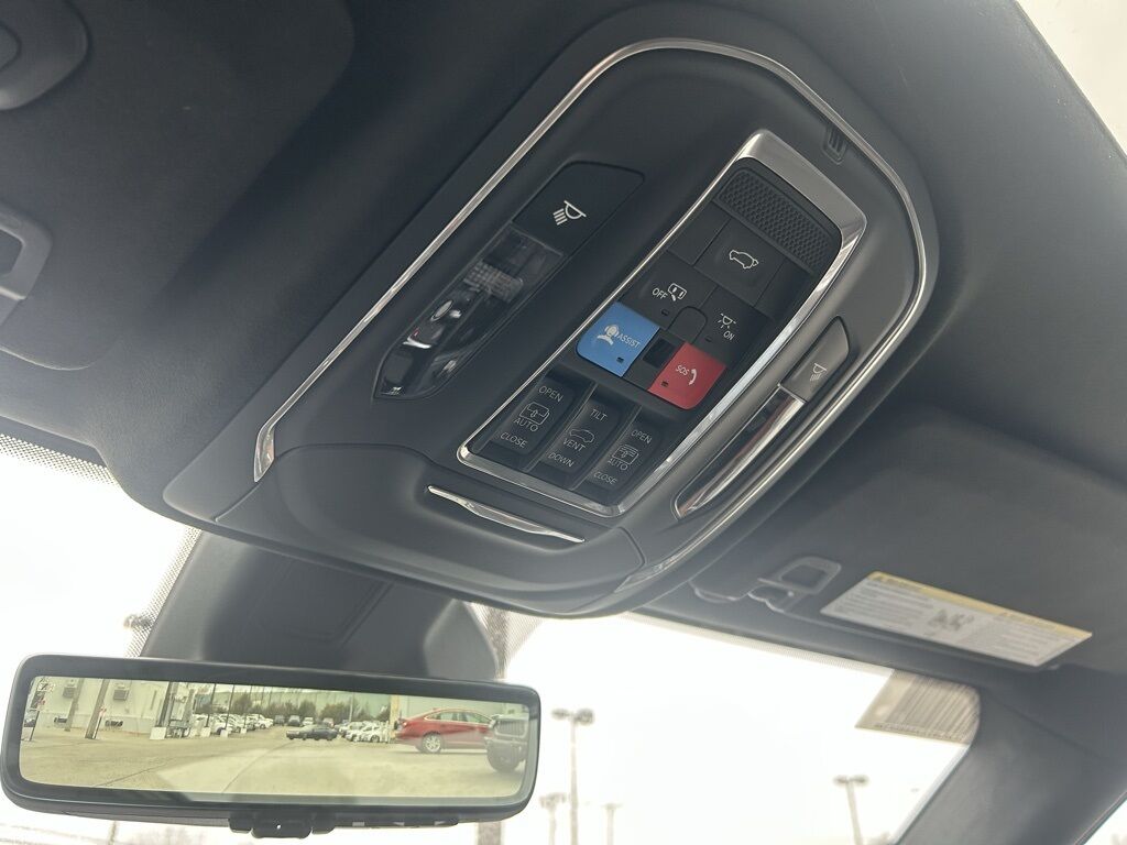 2025 Jeep Grand Cherokee L Summit Crestwood KY