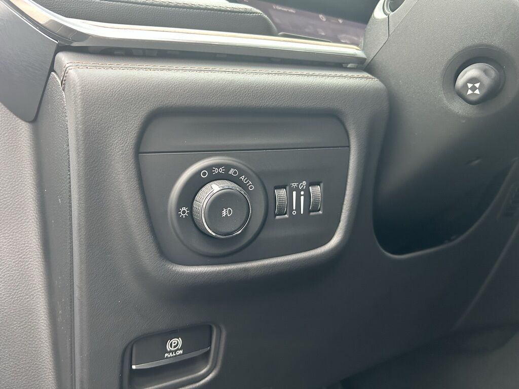 2025 Jeep Grand Cherokee L Summit Crestwood KY