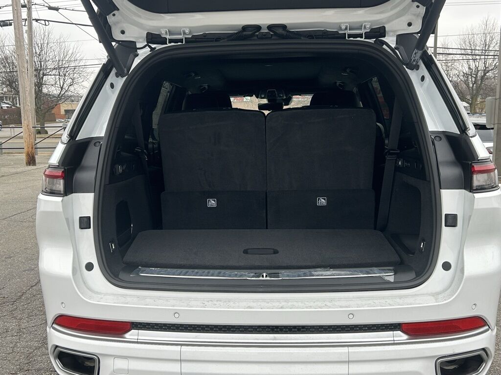 2025 Jeep Grand Cherokee L Summit Crestwood KY