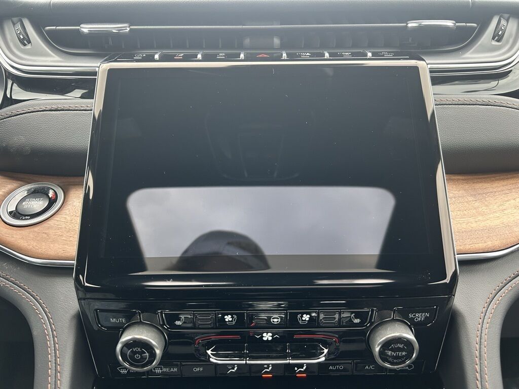 2025 Jeep Grand Cherokee L Summit Crestwood KY