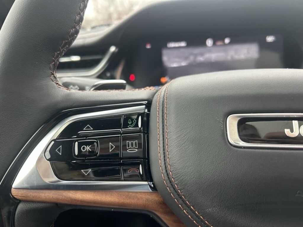 2025 Jeep Grand Cherokee L Summit Crestwood KY