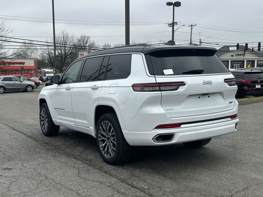 2025 Jeep Grand Cherokee L Summit Crestwood KY