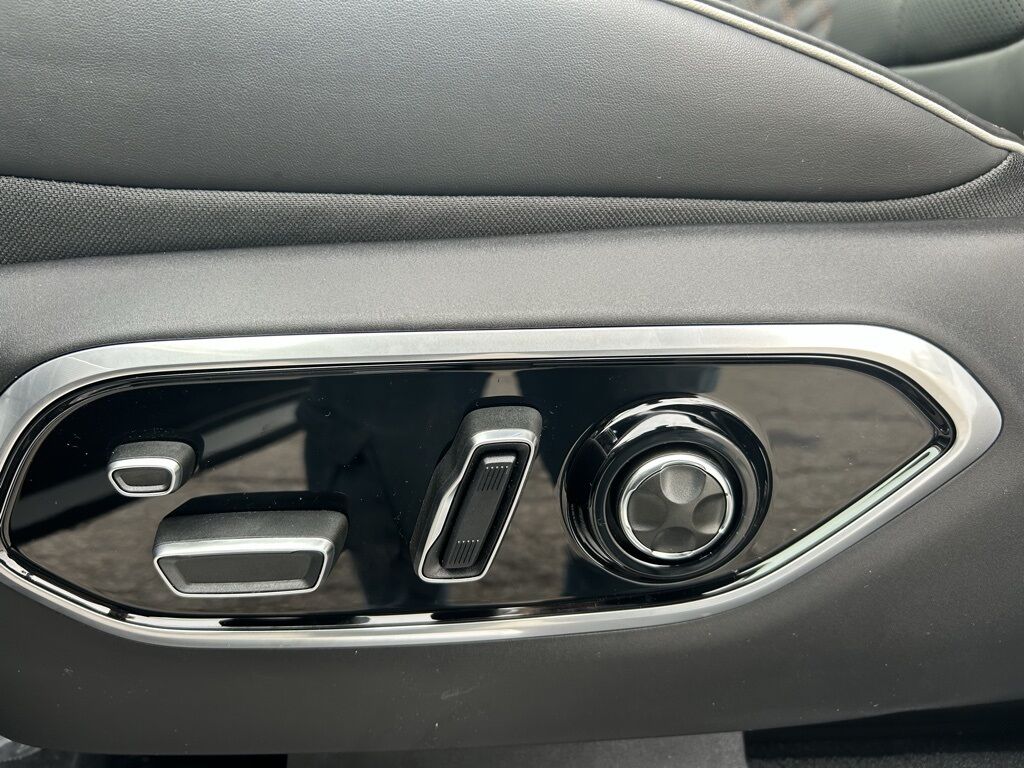 2025 Jeep Grand Cherokee L Summit Crestwood KY