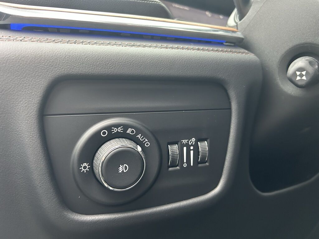 2025 Jeep Grand Cherokee L Summit Crestwood KY