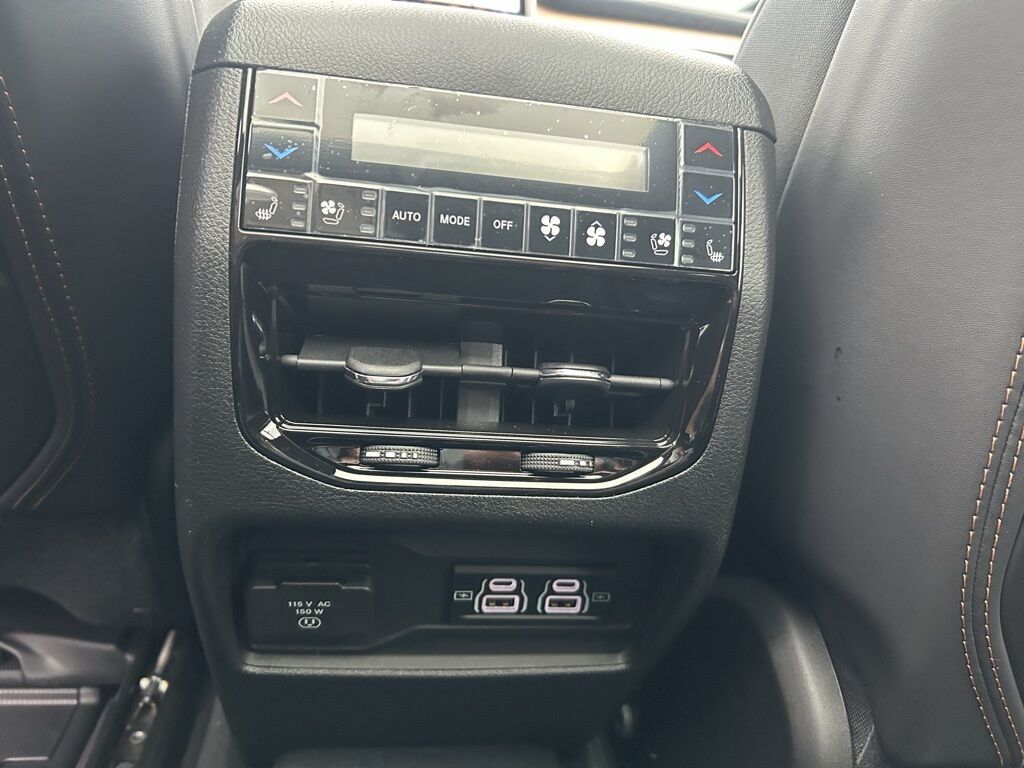 2025 Jeep Grand Cherokee L Summit Crestwood KY