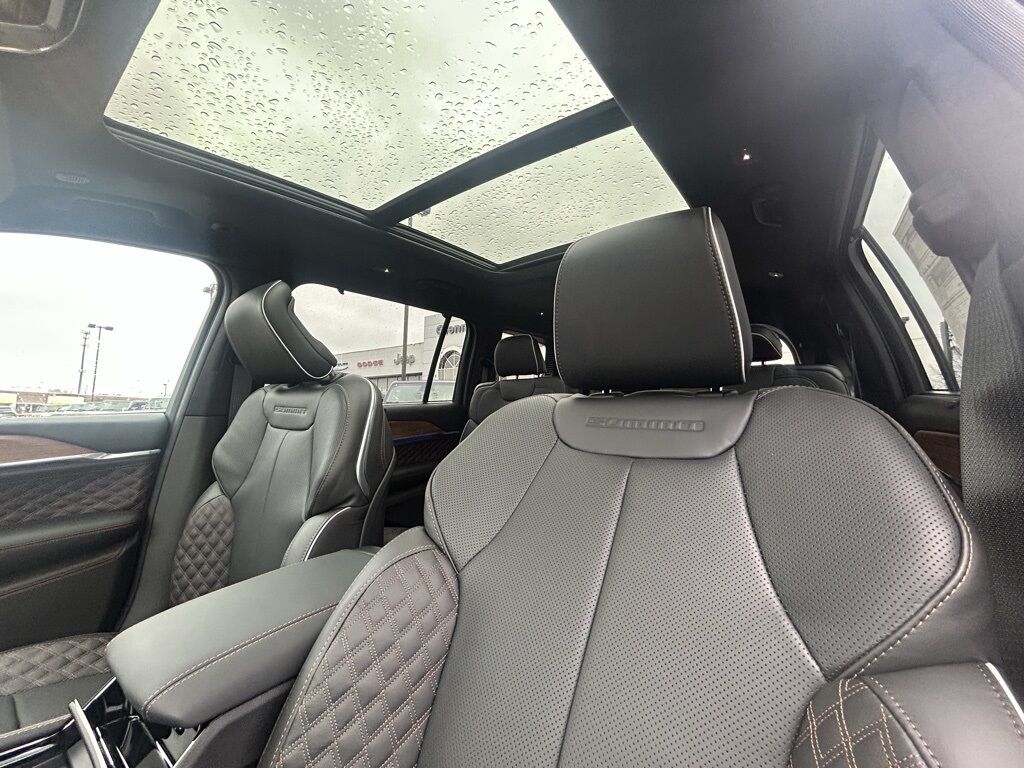 2025 Jeep Grand Cherokee L Summit Crestwood KY