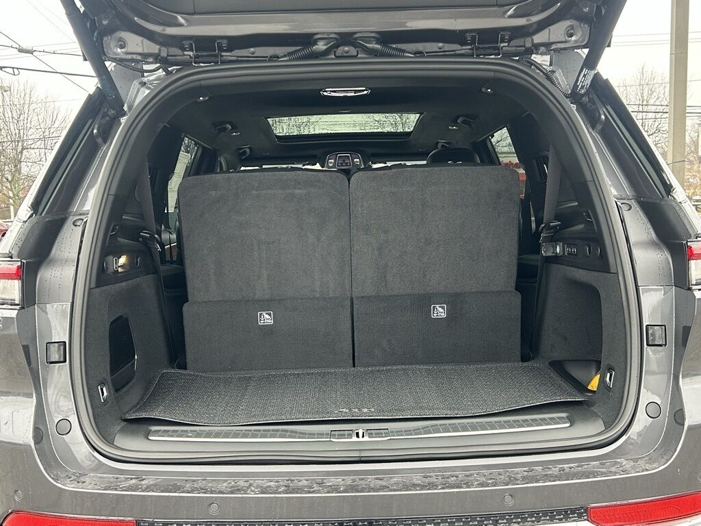 2025 Jeep Grand Cherokee L Summit Crestwood KY