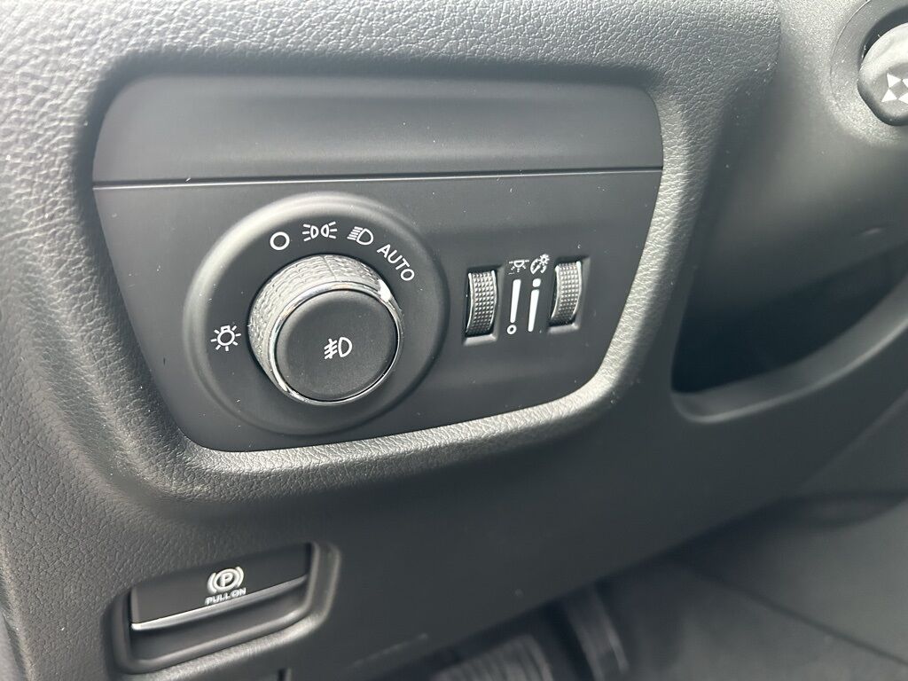 2025 Jeep Grand Cherokee L Summit Crestwood KY