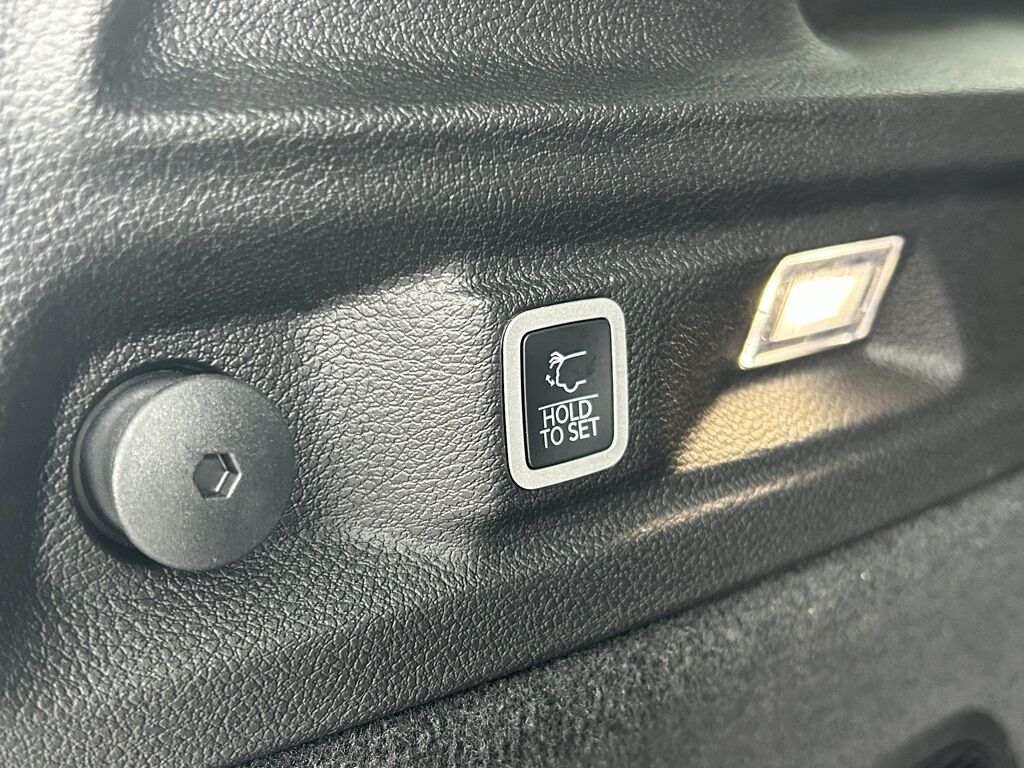 2025 Jeep Grand Cherokee L Summit Crestwood KY