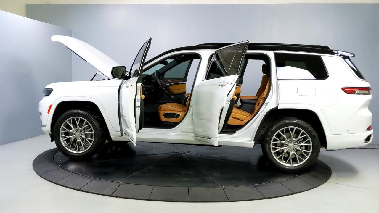2025 Jeep Grand Cherokee L Summit St. Charles  IL