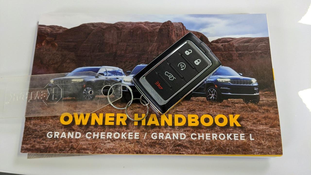 2025 Jeep Grand Cherokee L Summit St. Charles  IL
