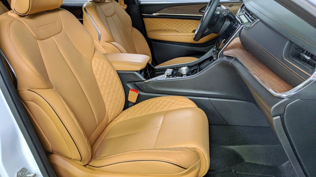 2025 Jeep Grand Cherokee L Summit St. Charles  IL