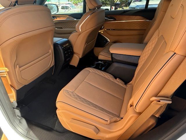 2025 Jeep Grand Cherokee L Summit Albuquerque NM