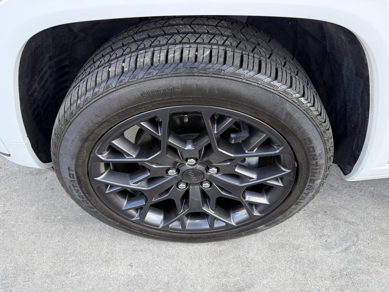 2025 Jeep Grand Cherokee L Summit Knoxville TN