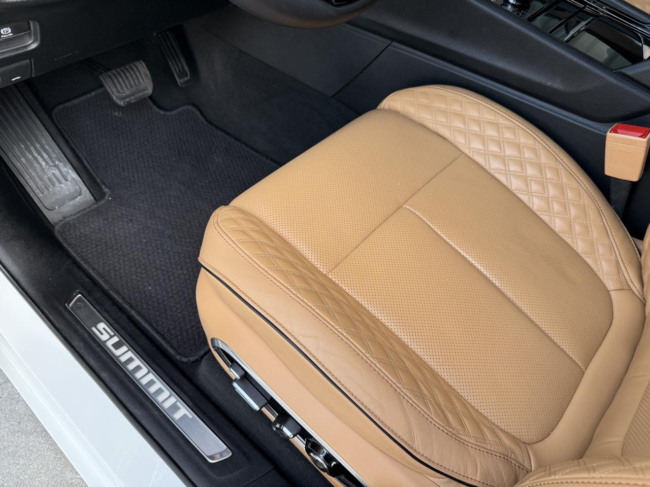 2025 Jeep Grand Cherokee L Summit Knoxville TN